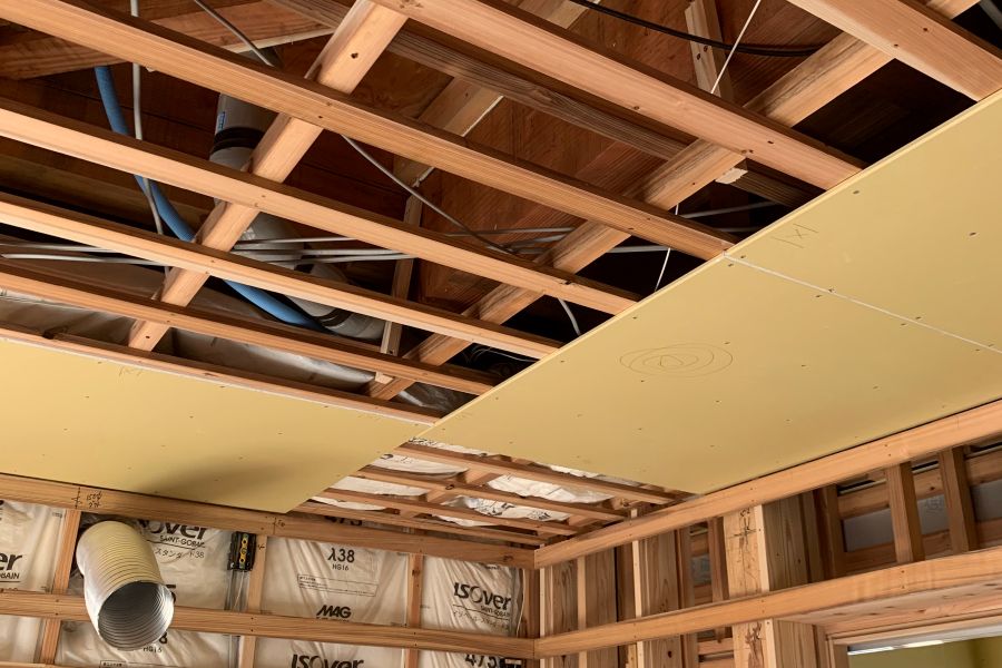 工事中の住宅内観